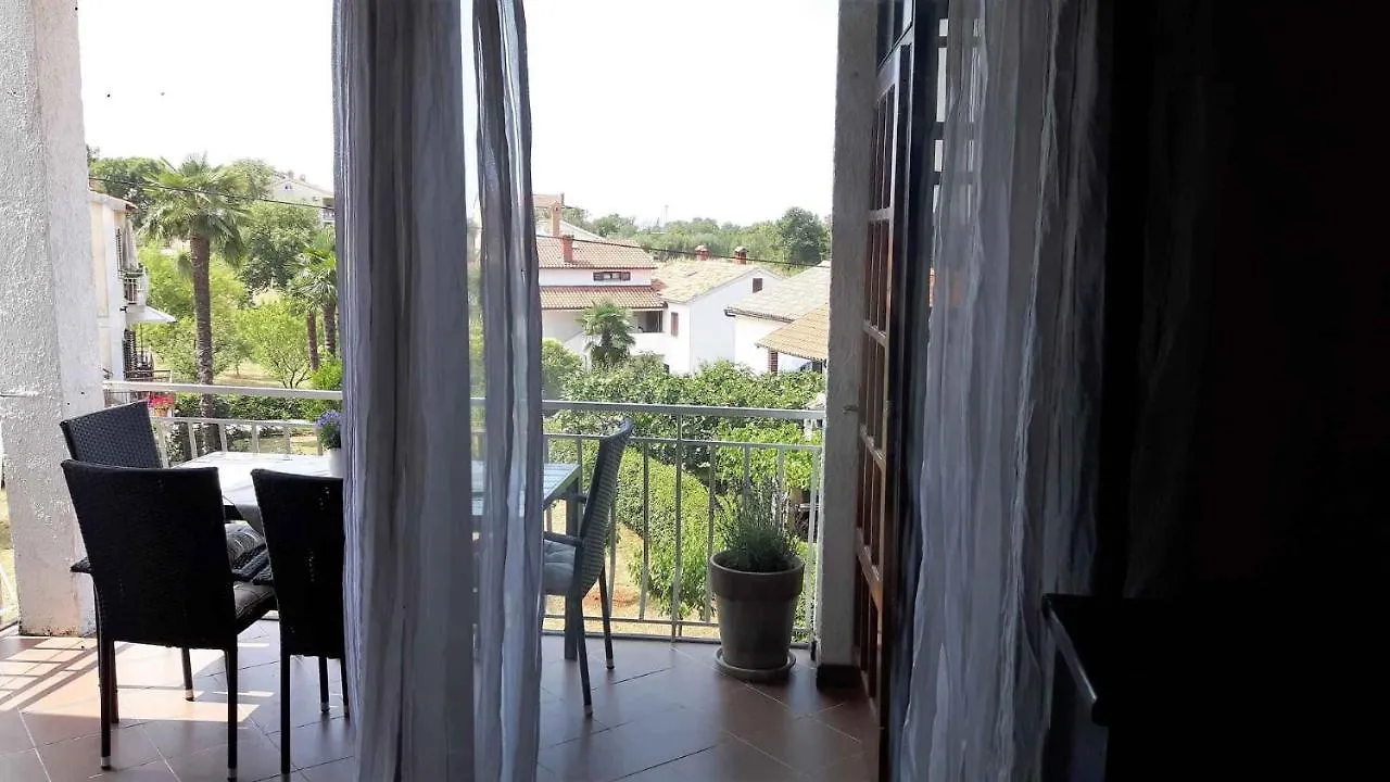 Apartment In Porec/Istrien 33042