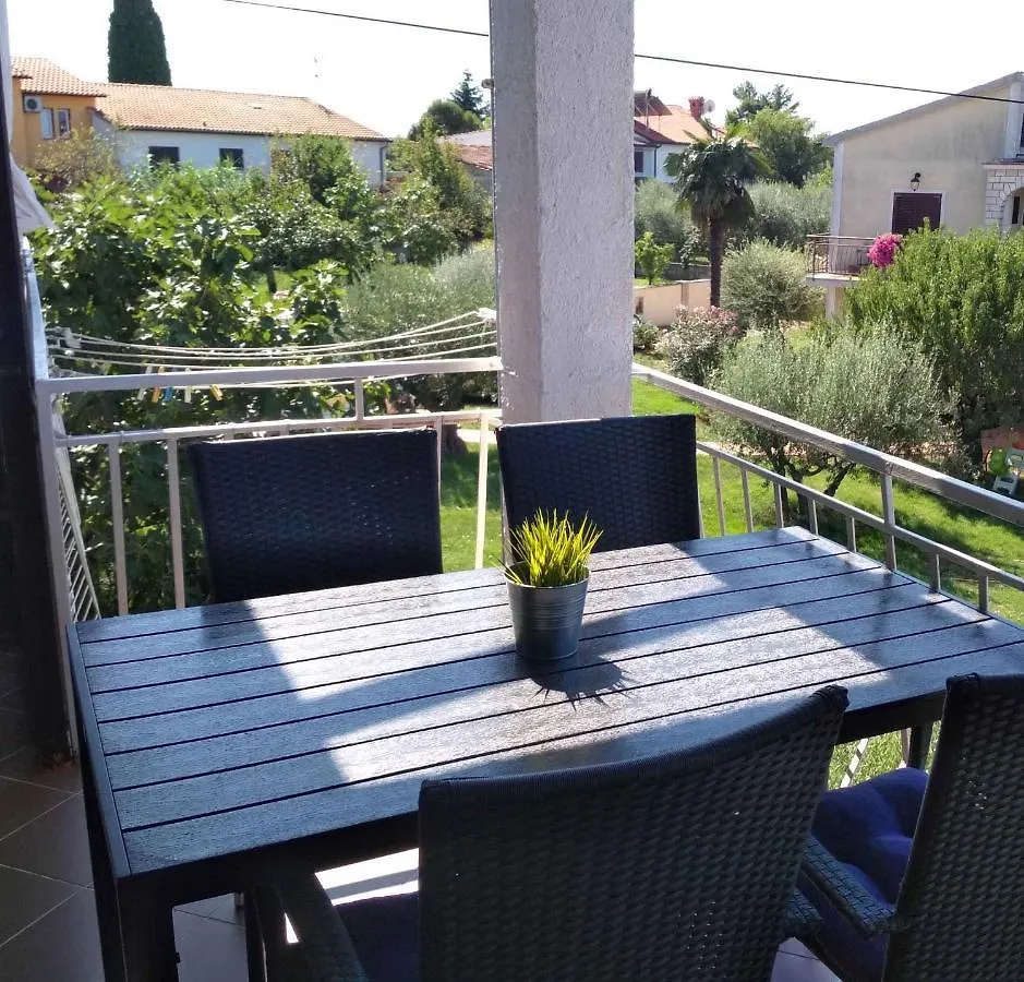 Apartment In Porec/Istrien 33042